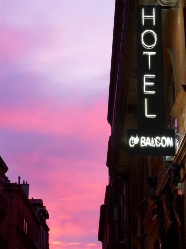 Hôtel Le Grand Balcon – Façade